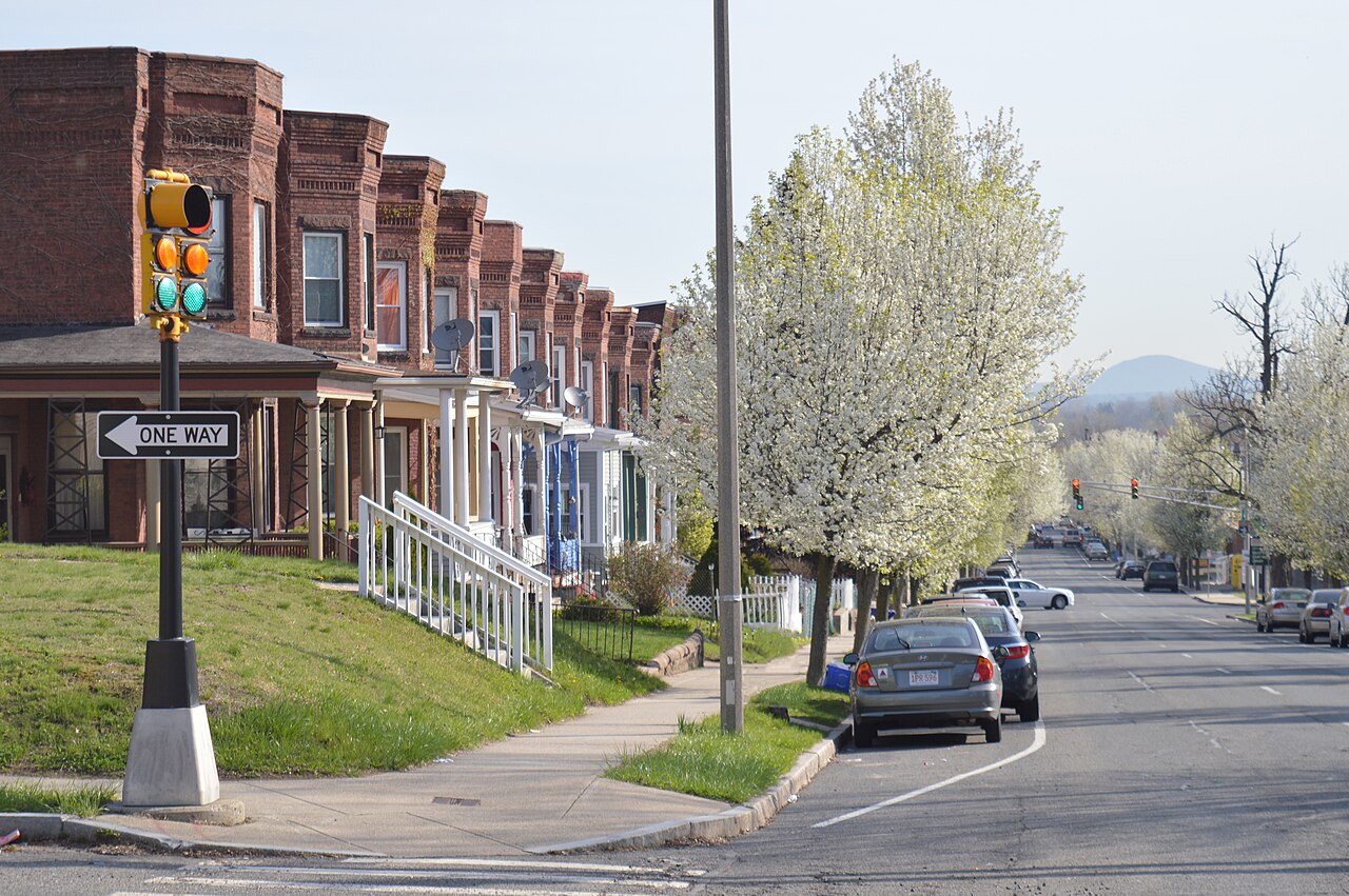Holyoke, Massachusetts — the industrial small city after the mills